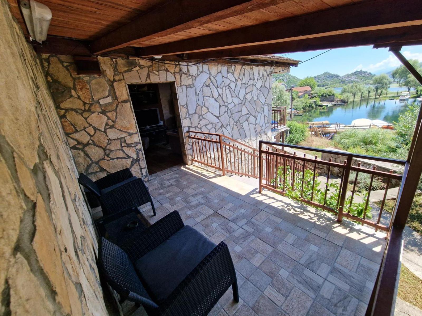 Lakeside Oasis Home Karuc Ngoại thất bức ảnh