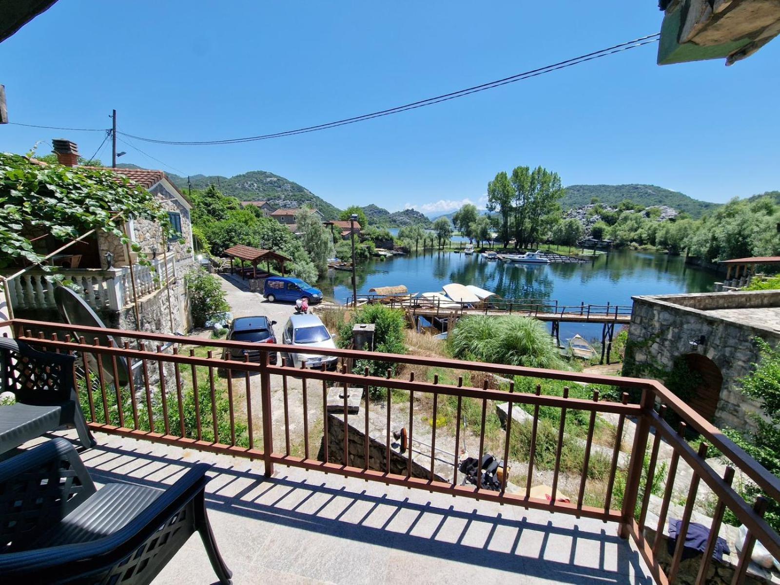 Lakeside Oasis Home Karuc Ngoại thất bức ảnh