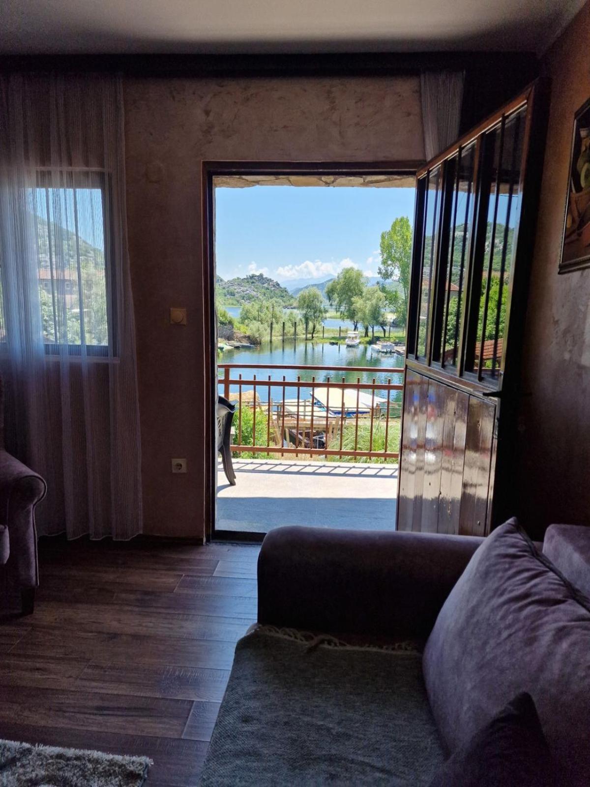 Lakeside Oasis Home Karuc Ngoại thất bức ảnh